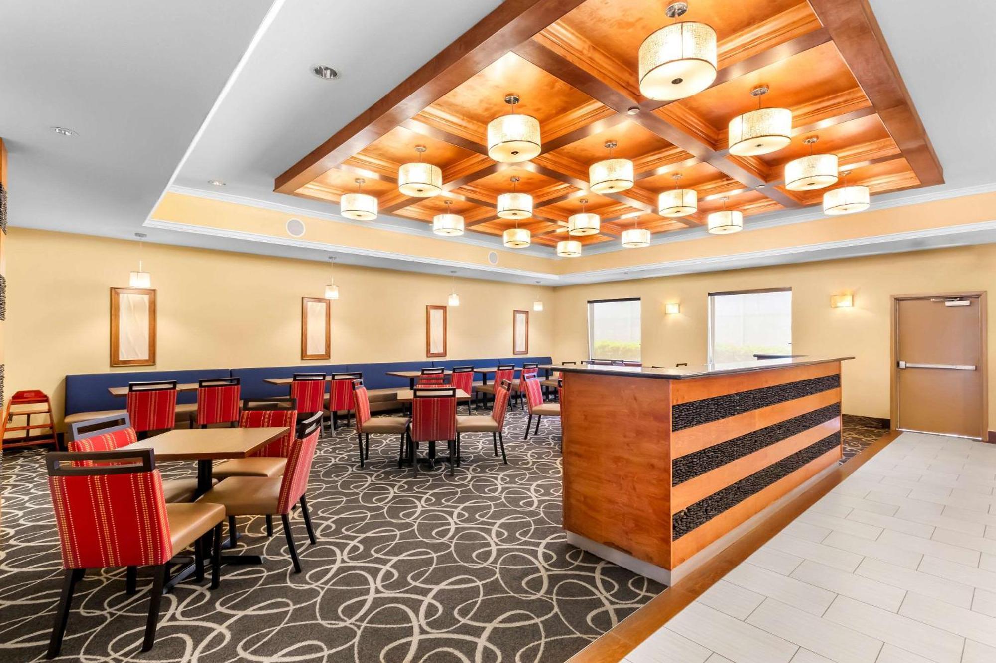 Comfort Suites At Katy Mills Buitenkant foto